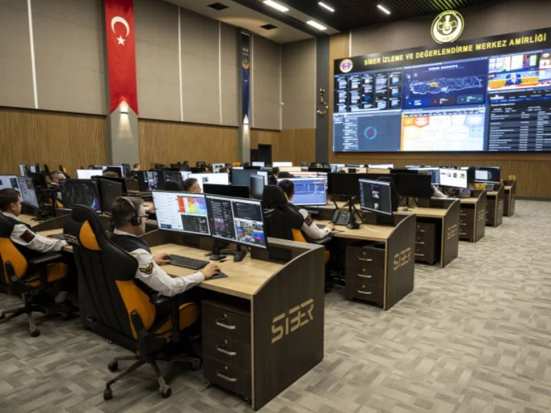 Jandarma'dan Ailelere "Dijital Ayak İzi" Uyarısı