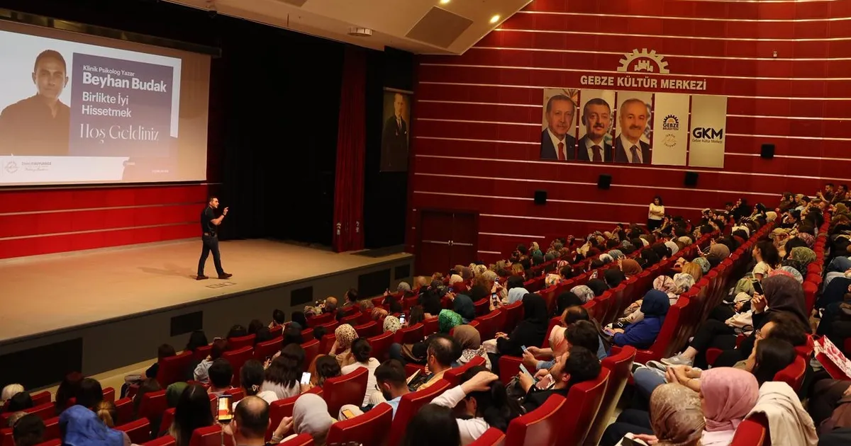 Gebze'de Klinik Psikolog Beyhan Budak söyleşisine yoğun ilgi - Gündem Haberleri