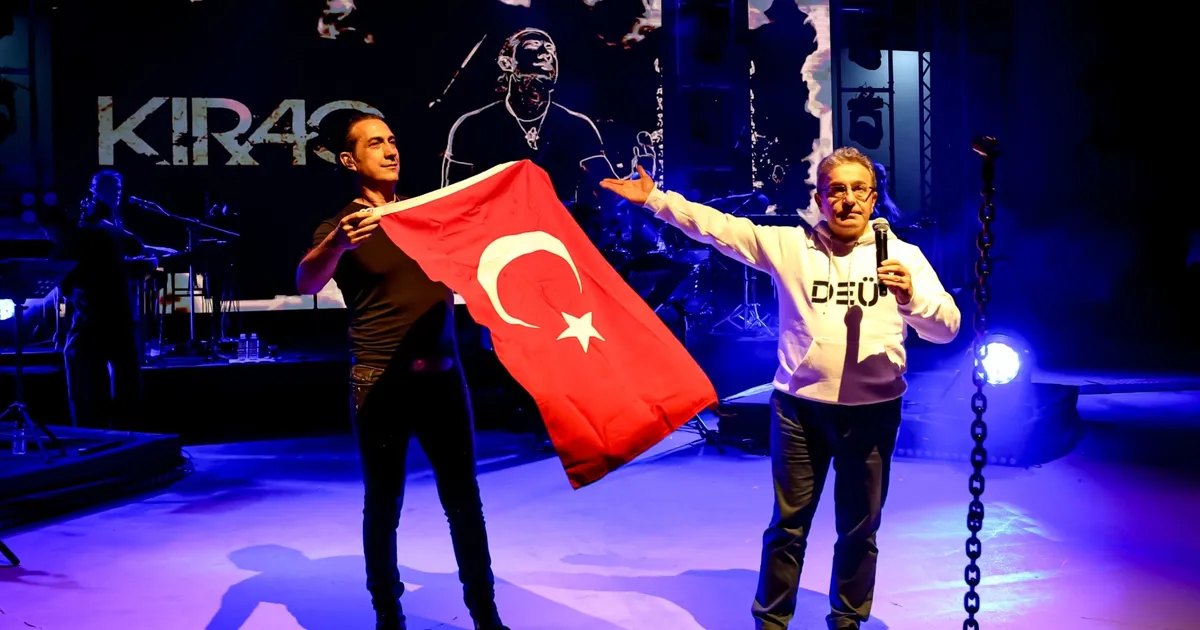 DEÜFest'e 15 bin katılımlı coşku