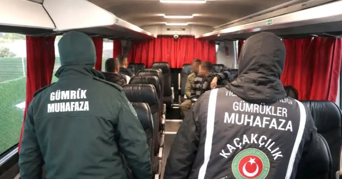 Bindikleri otobüsü şaşırınca... Avrupa yerine İpsala'ya geldiler!