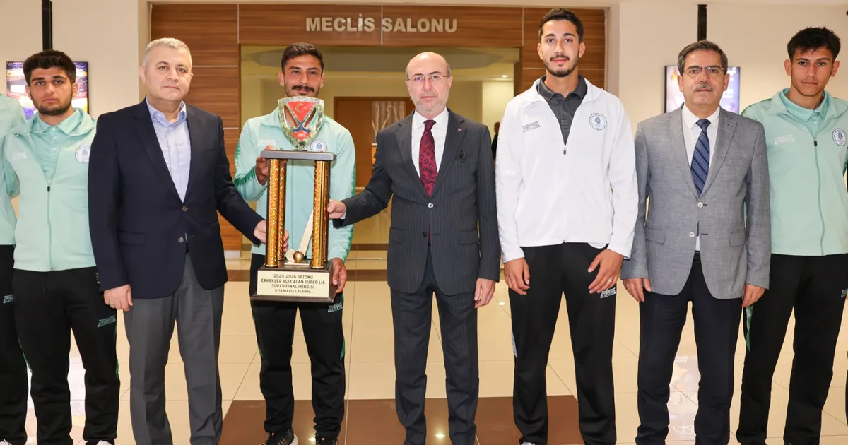 Selçuklu Belediyespor Hokey Takımı Avrupa yolunda