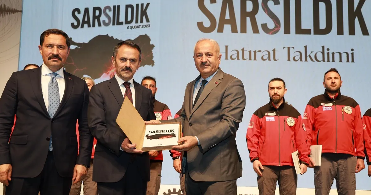 “Sarsıldık Sarıldık” hatıratı Gebze’de takdim edildi