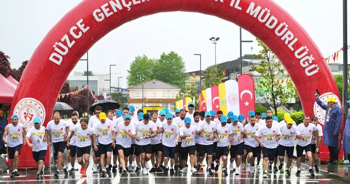 Düzce’de postacıların kıyasıya yarışı... Türkiye finali nefes kesti