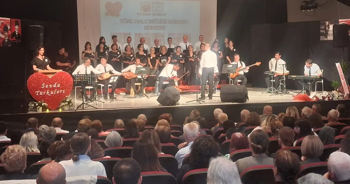 Edirne Keşan'da türkü dolu gece