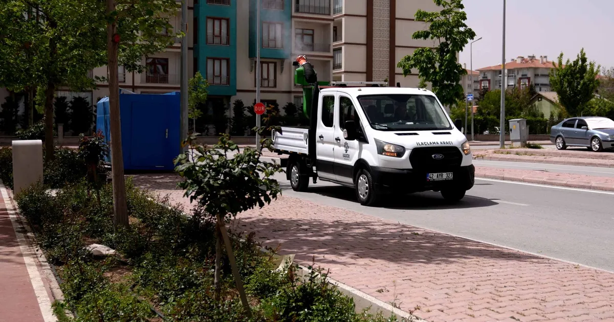Konya Karatay’da kurban bayramı öncesi ilaçlama mesaisi