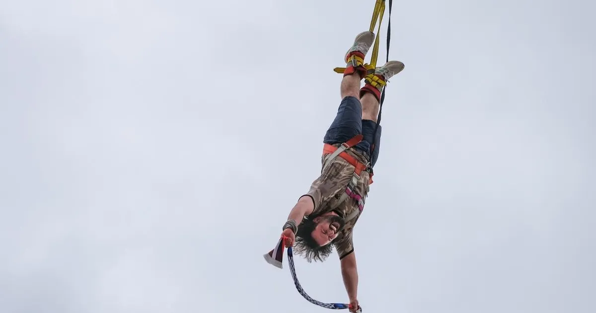 Kocaeli'de bungee jumping ile adrenalinli dakikalar - Spor Haberleri