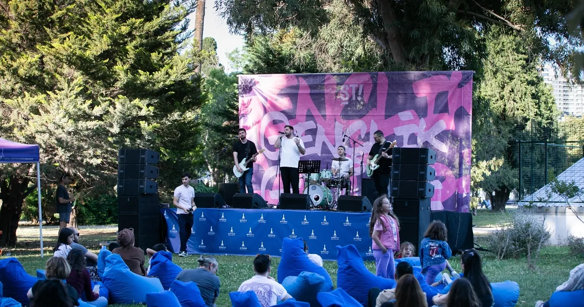 İzBBŞT Gençlik Günleri Karayel Band konseriyle tamamlandı
