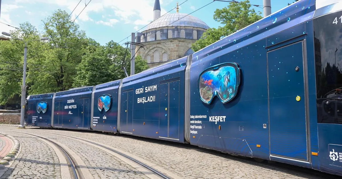 Kocaeli’de tramvaylar su altı dünyasına dönüştü - Gündem Haberleri