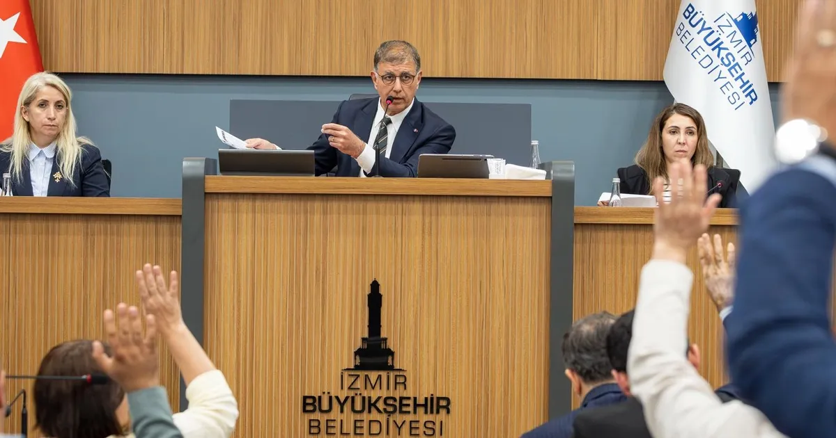 İZSU’da yeni dönem... İzmir'de suya indirim, altyapıya dev yatırım