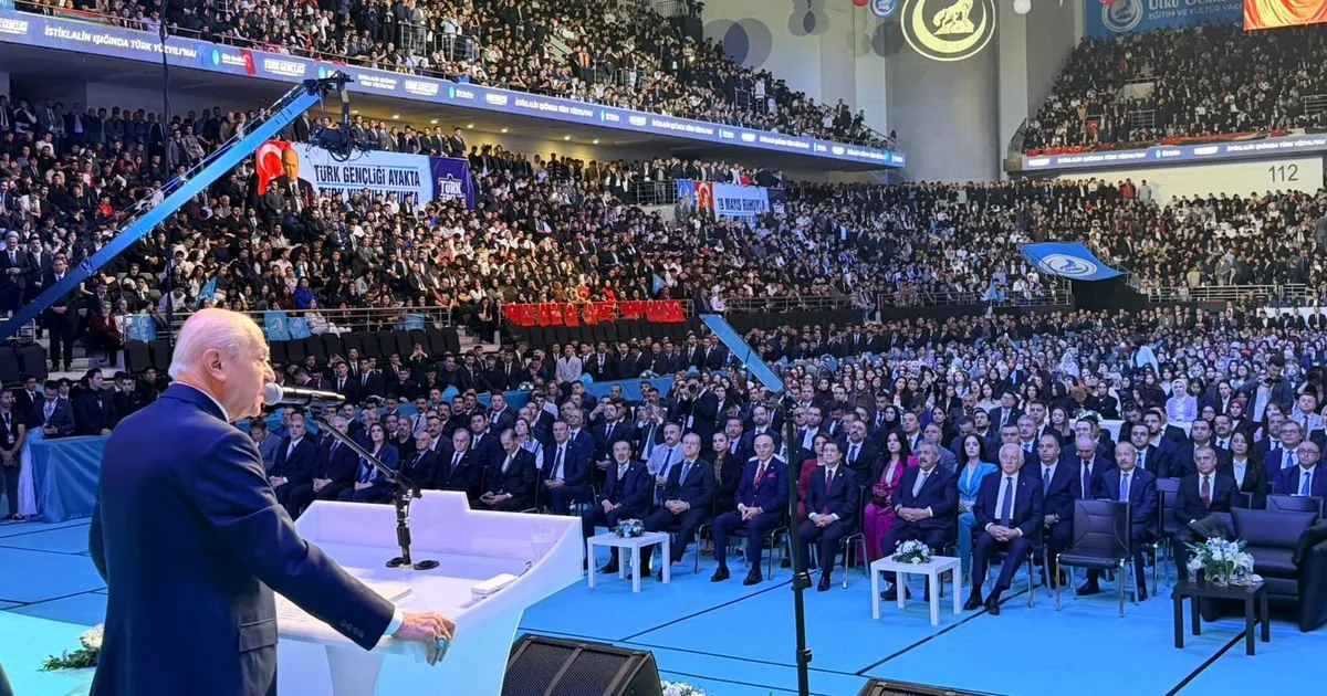 Bahçeli Büyük Kurultay'da konuştu: Türk gençliği Türkiye Yüzyılı’nın teminatıdır