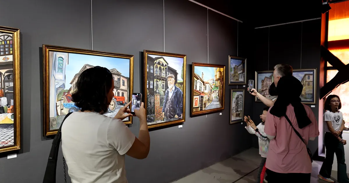 Sakarya’da “Genç Renkler” sergisi açıldı​​​​​​​