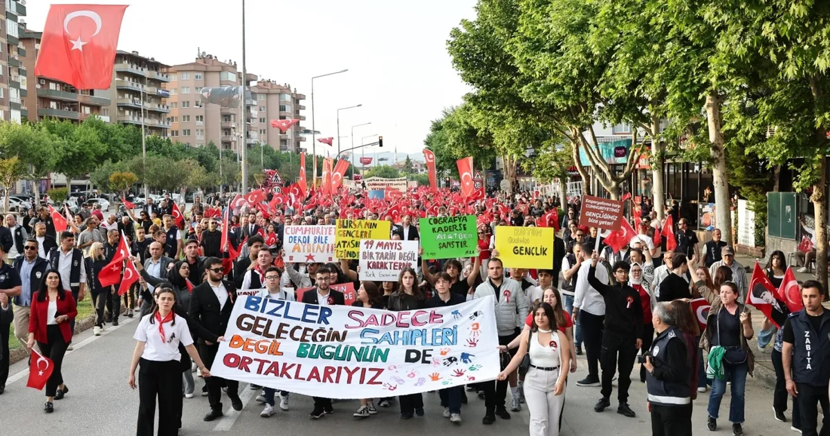 Bursa Nilüfer’de binler Cumhuriyet için yürüdü - Gündem Haberleri