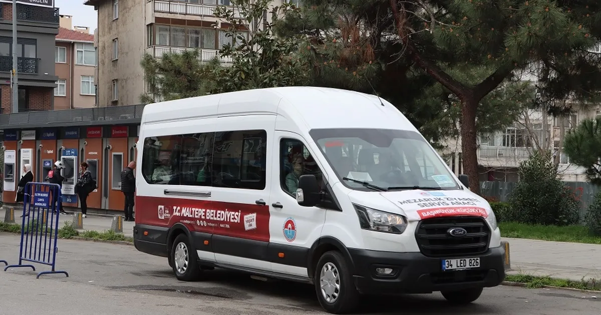 İstanbul Maltepe'de bayramda mezarlıklara ücretsiz ulaşım - Gündem Haberleri