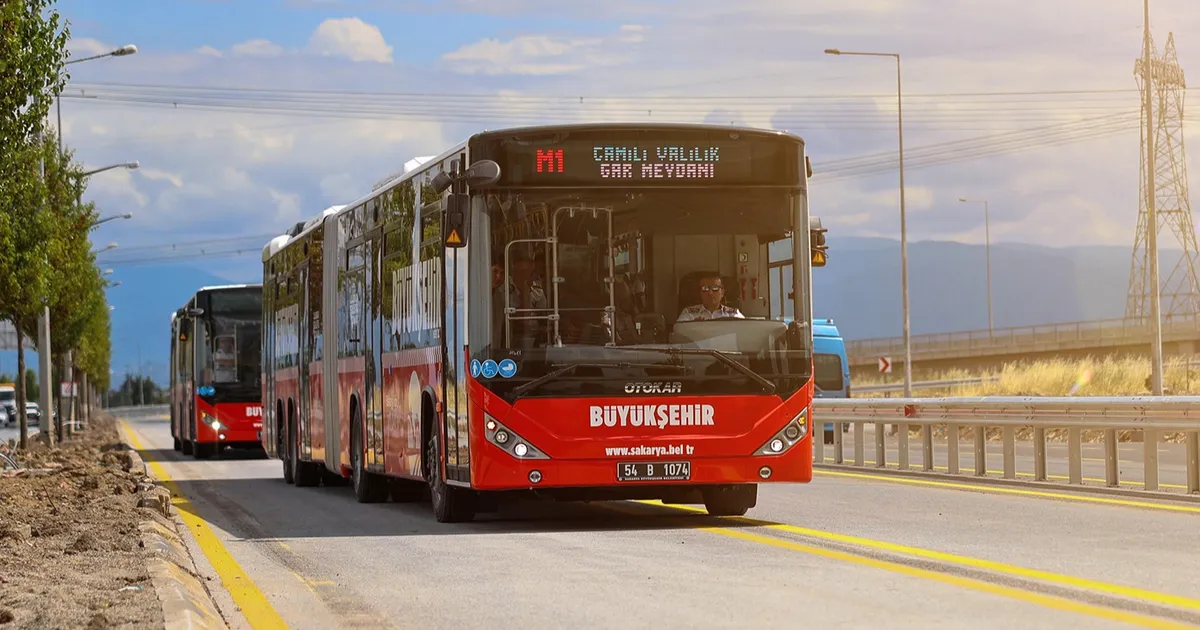 İstanbul Maltepe’de mezarlıklarda bayram temizliği