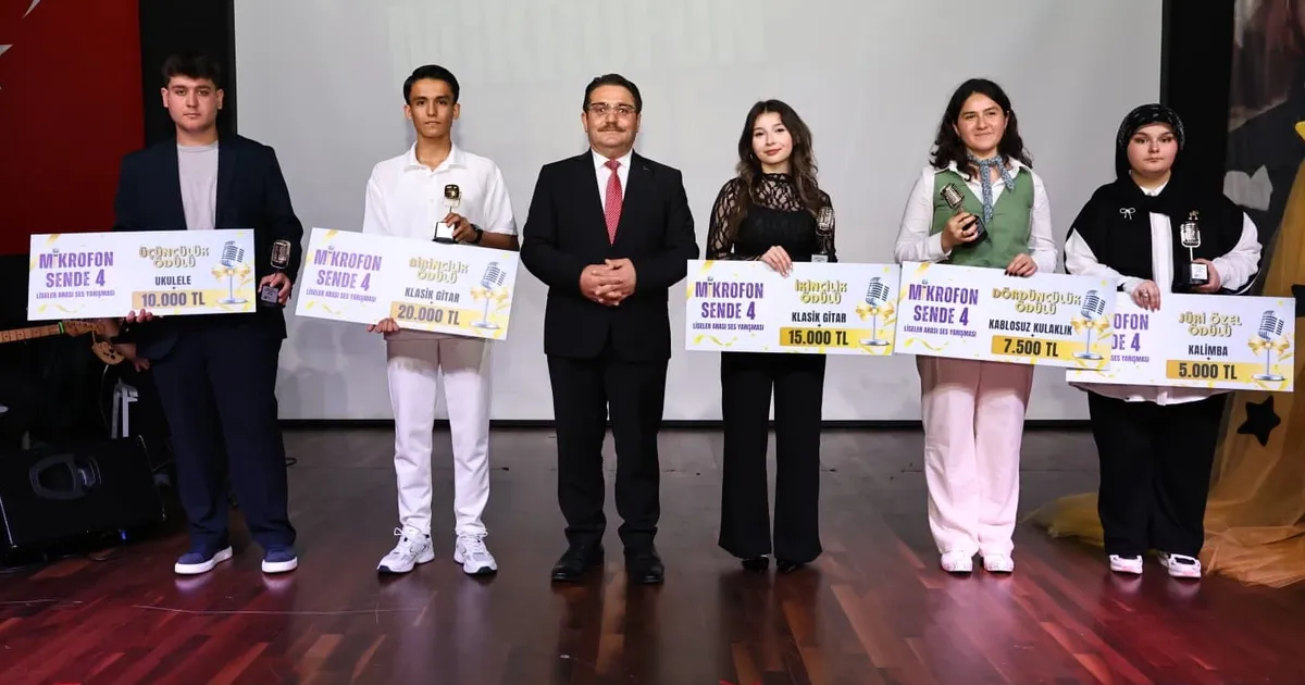 Sakarya'da “Mikrofon Sende 4”te final coşkusu
