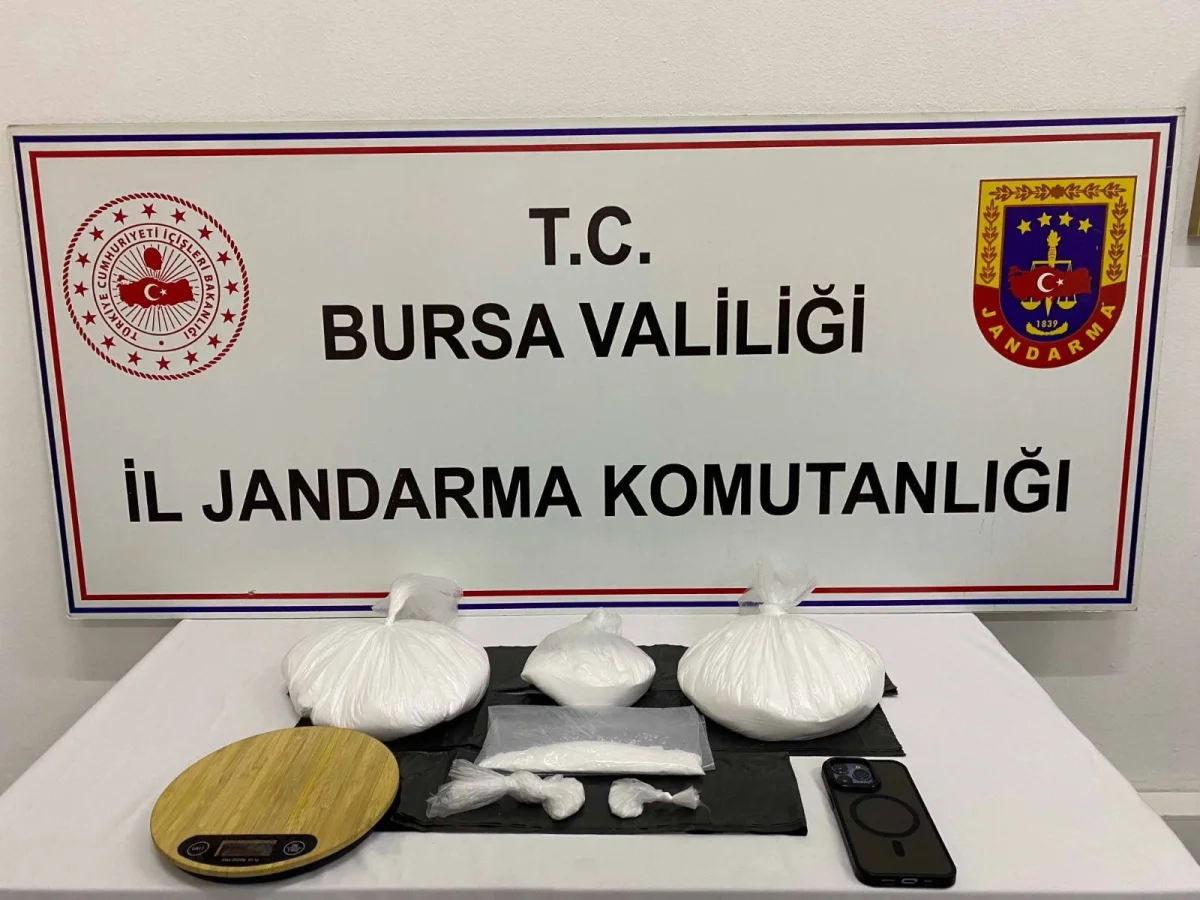 Bursa'da uyuşturucu operasyonu: 2 kilo metamfetamin yakalandı - Gündem Haberleri