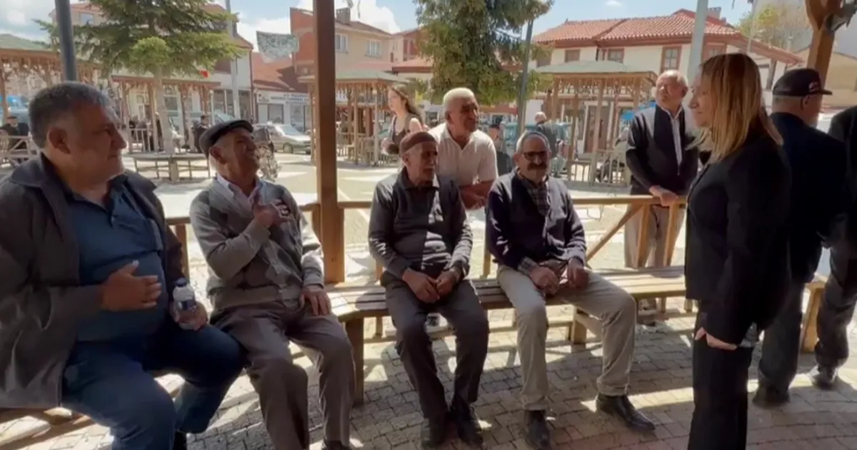 Bilecik Pazaryeri'nde Başkan Tekin vatandaşın daima yanında - Gündem Haberleri