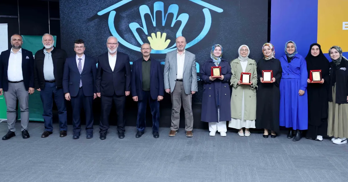 Umre ödüllü “Evlilik ve aile gelişim akademisi” tamamlandı