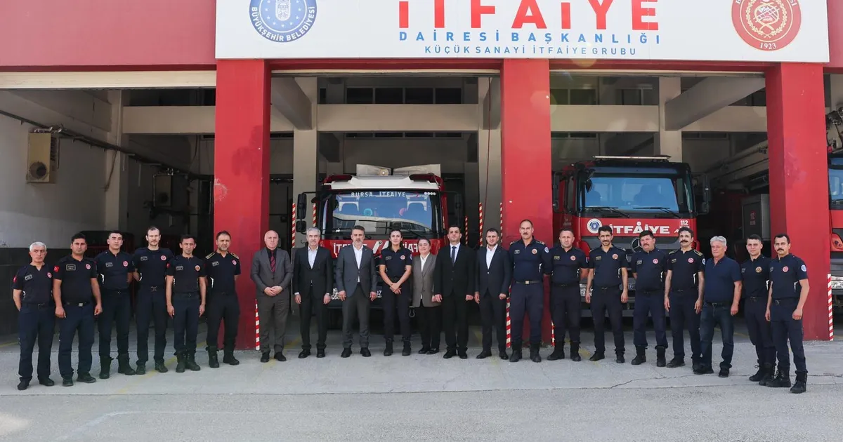 Bursa Büyükşehir İtfaiyesi bayramlaştı