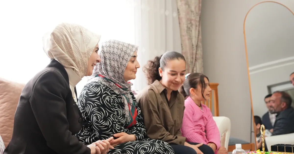 Bakan Göktaş'tan bayram ziyaretleri