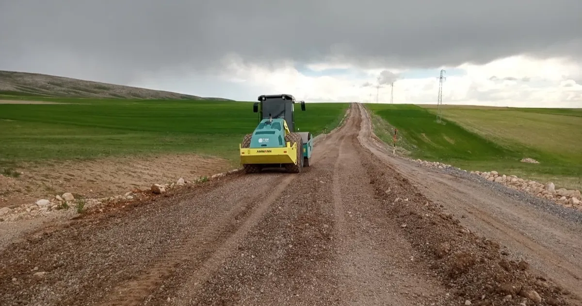 Kayseri Büyükşehir'den kırsalda hummalı mesai