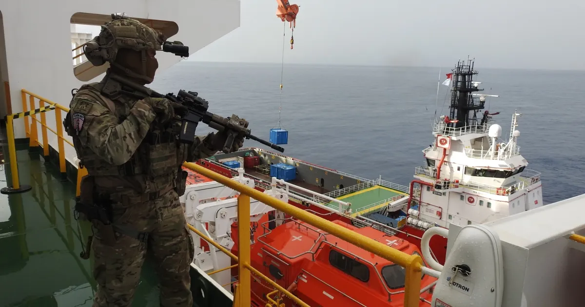 TSK’dan Somali açıklarında enerji güvenliği mesajı - Dünya Haberleri