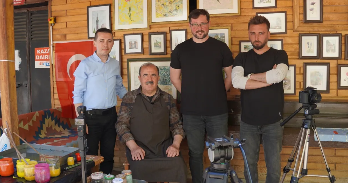 Bursa İznik'te suya yazılan sanat ile yarım asır