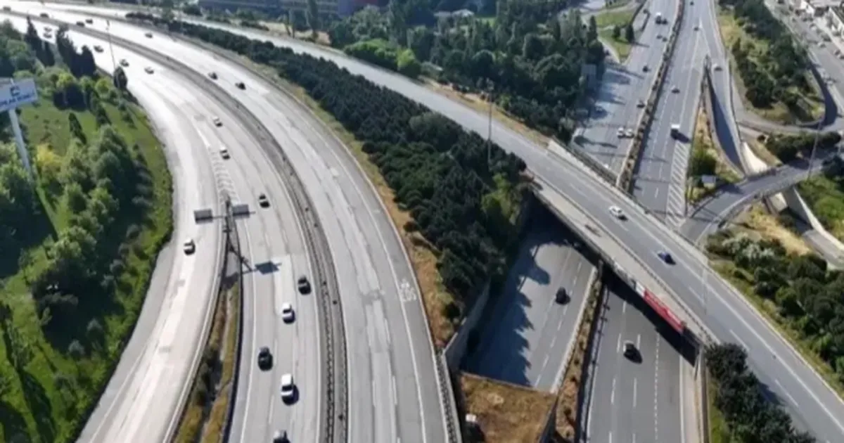 İstanbul'da trafiğe çıkanlar gözlerine inanamadı - Gündem Haberleri