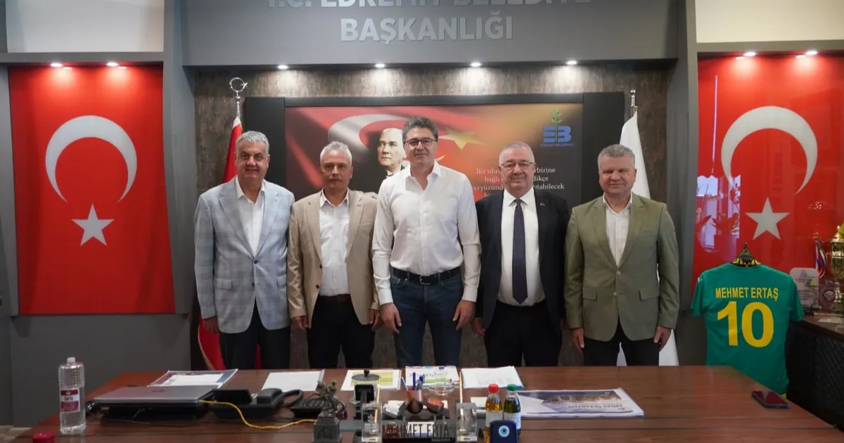Balıkesir Edremit Belediyesi’nde bayramlaşma coşkusu