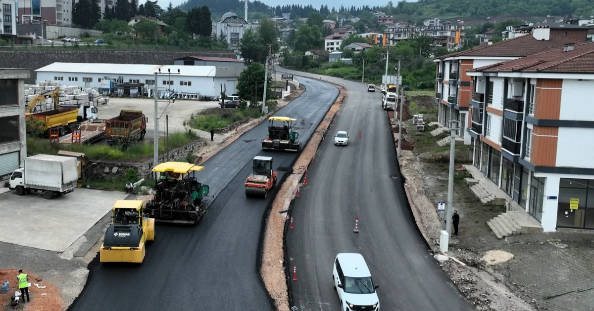 Büyükşehir’le yollar genişliyor, trafik rahatlıyor