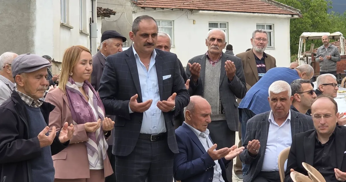 Bayramda yağmur şükür duası yapıldı - Gündem Haberleri