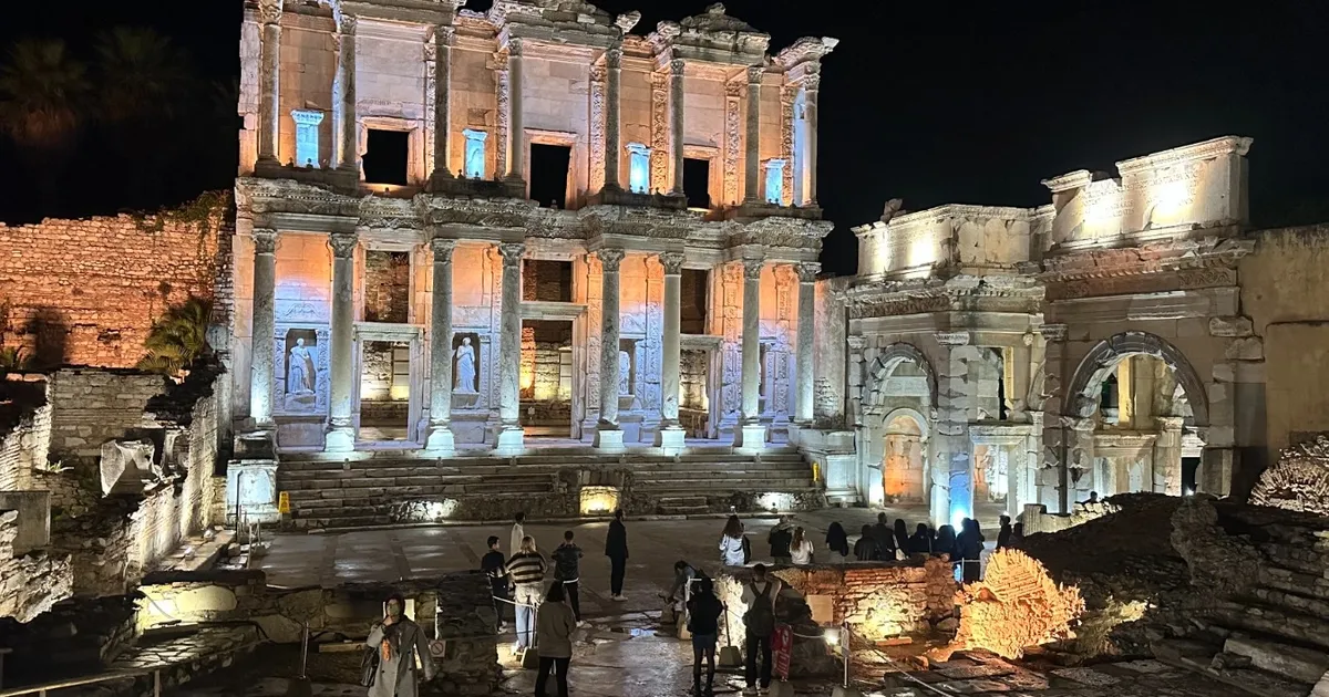 Efes’te gece müzeciliği gençlerle buluşuyor - Gündem Haberleri