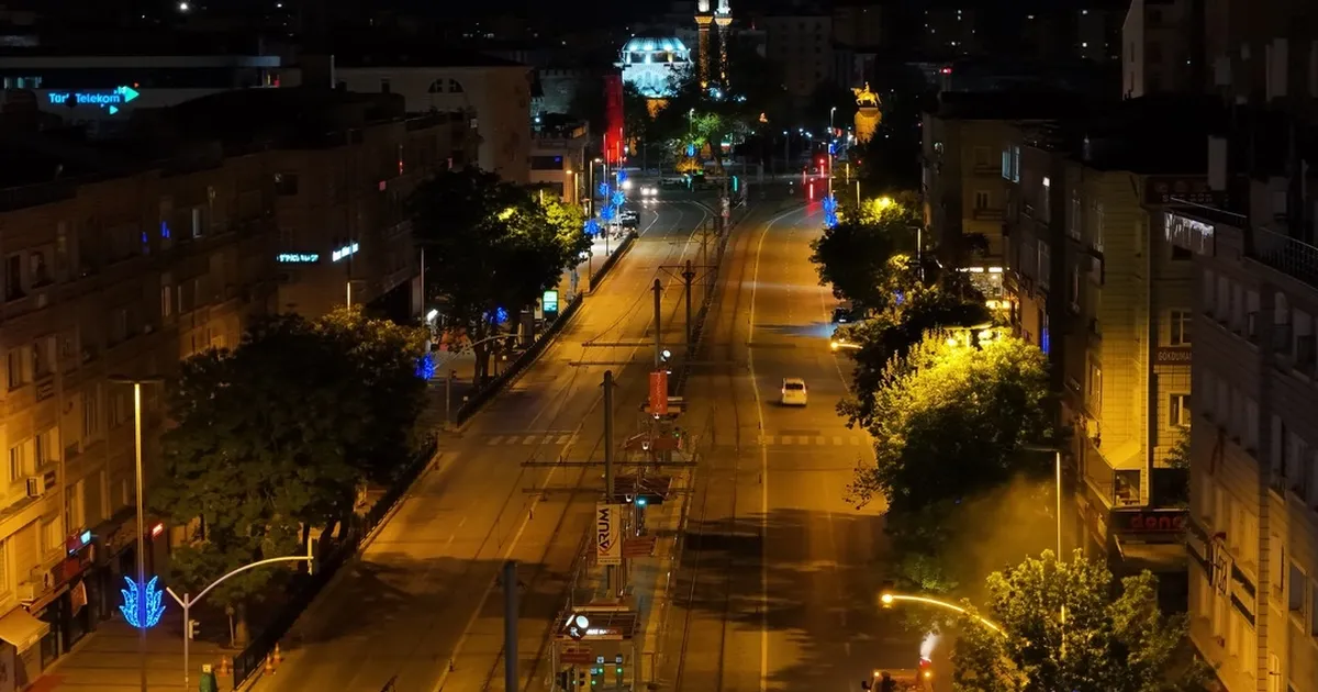 Kayseri Büyükşehir'de gece mesaisi