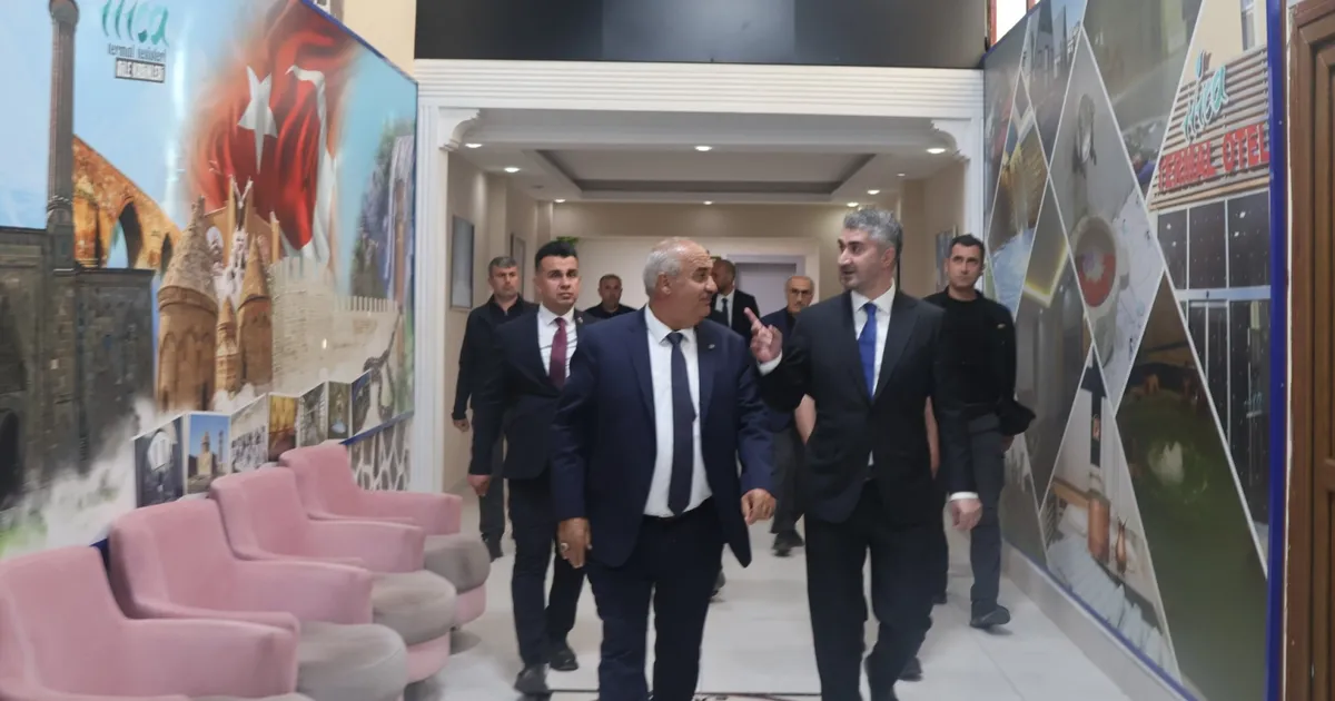 Bakan Yardımcısı Tarıkdaroğlu Aziziye’de