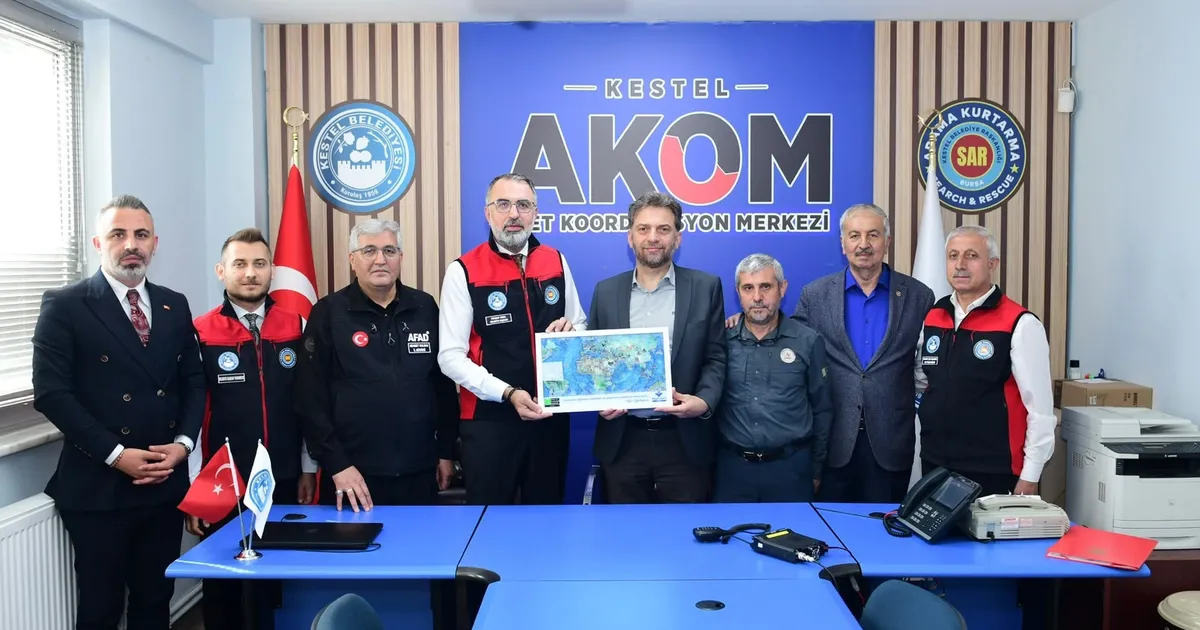 Bursa Kestel’de afetlere karşı güç birliği