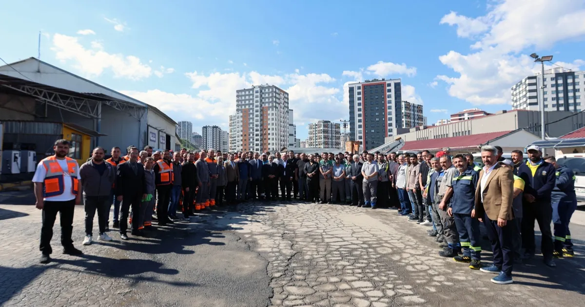 Bayram kahramanlarına Mustafa Yalçın'dan teşekkür
