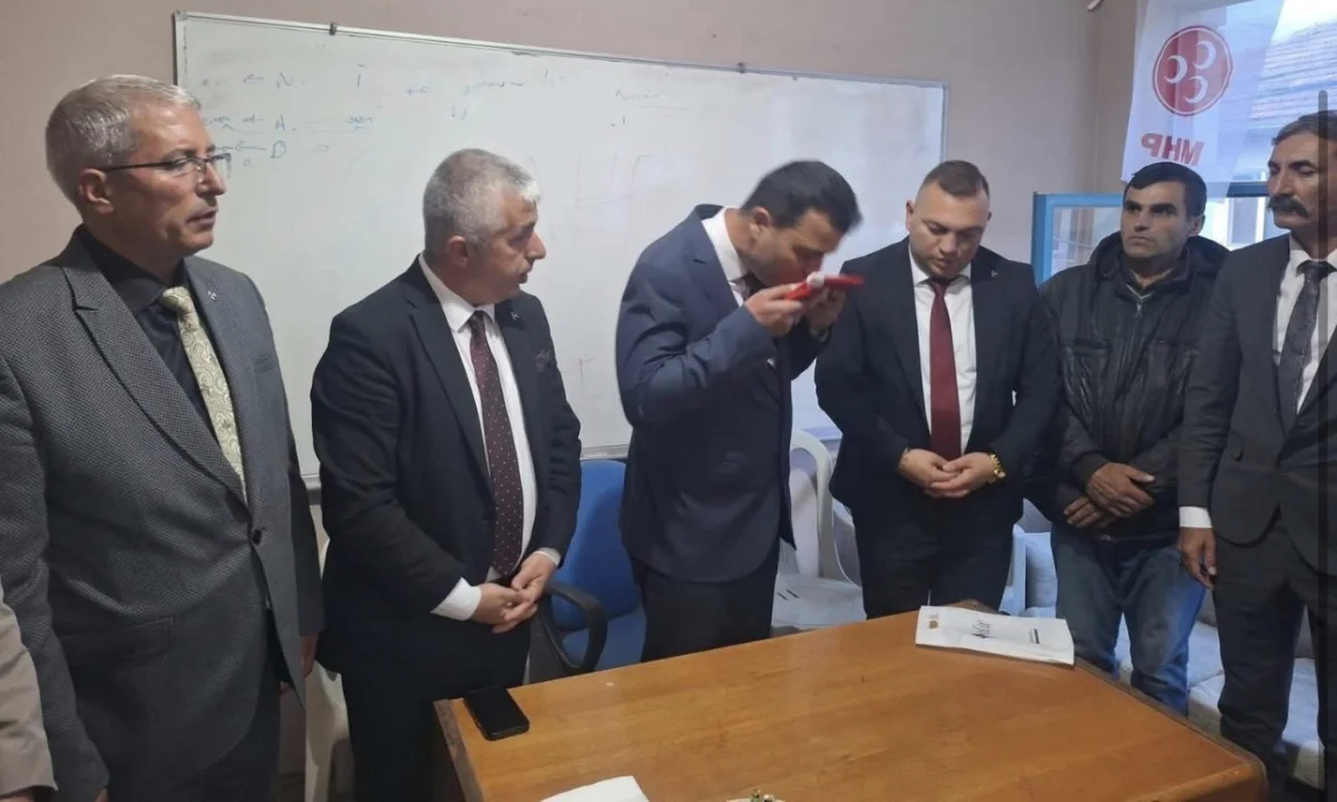 MHP’de devir teslim törenleri devam ediyor - Siyaset Haberleri