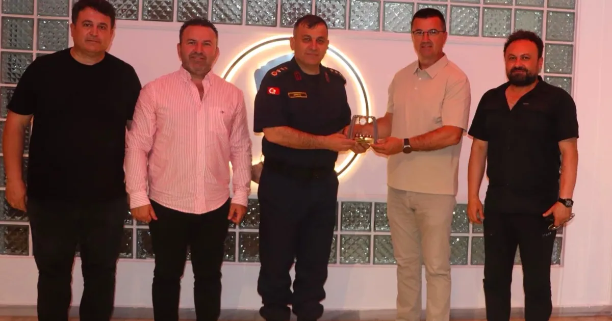 Edirne Gazeteciler Derneği’nden İl Jandarma'ya ziyaret