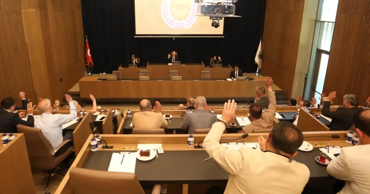Bursa İnegöl'ün başarılı sporcuları yerel mecliste ödüllendirildi