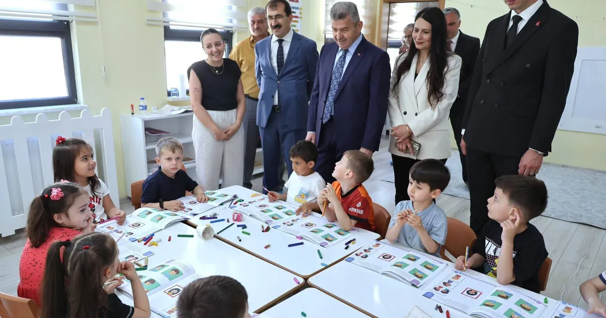 Artvin Valisi Ergün’den Arhavi’de yoğun mesai