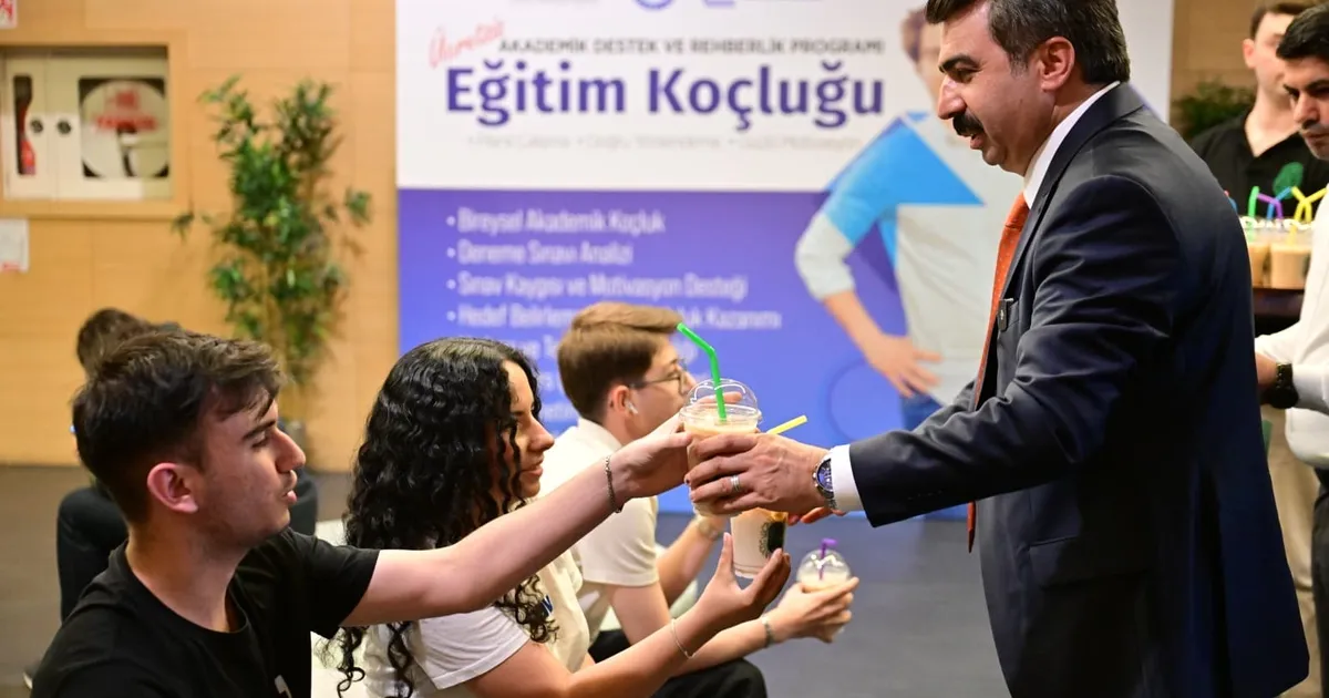 Bursa Yıldırım'da Başkan Yılmaz'dan gençlere sınav morali