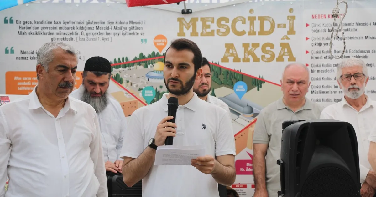 BTÜ'lü öğrenciler Filistin için nöbette