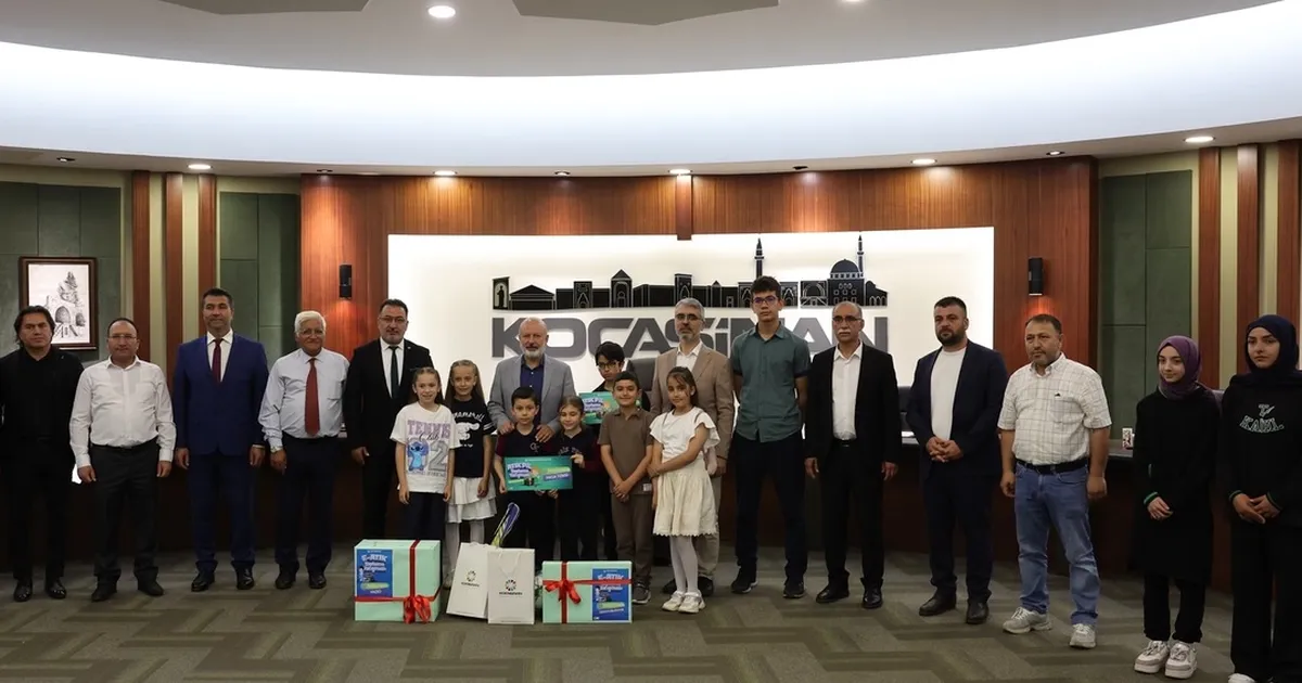 Kayseri Kocasinan'da öğrencilerden 'geri dönüşüm seferberliği'ne destek - Gündem Haberleri