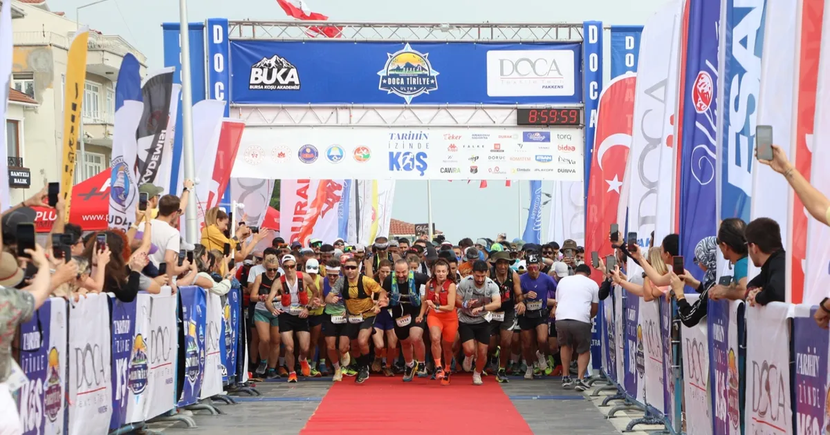 Bursa Mudanya'da 1040 sporcu tarihin izinde koştu