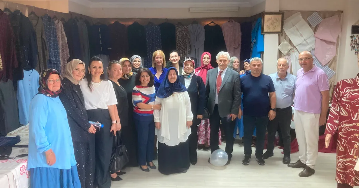 İZMEK'in yıl sonu sergilerine büyük ilgi