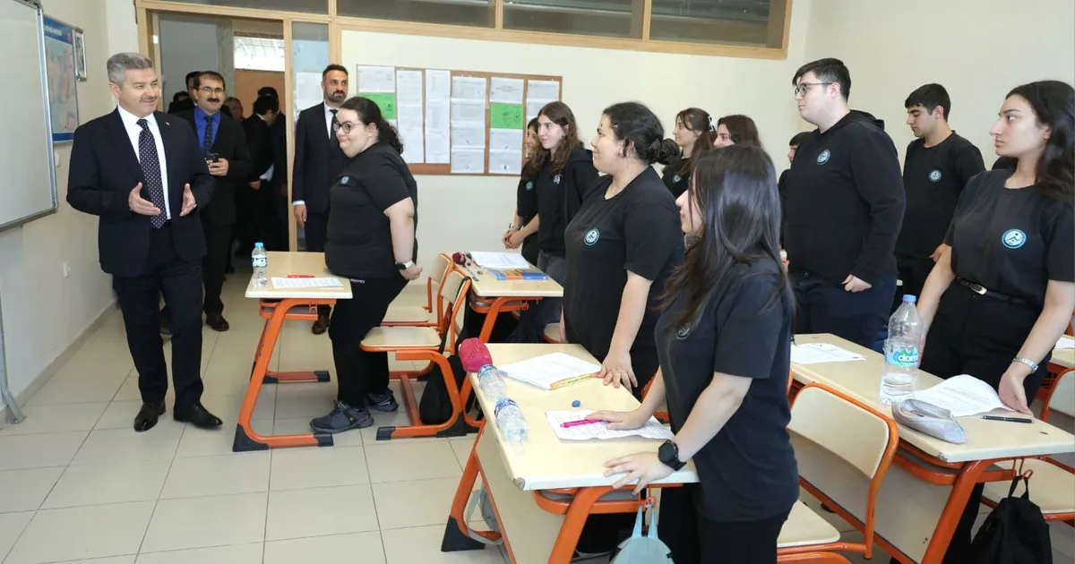 Artvin Valisi Ergün: Nitelikli elemanlar teknik ve mesleki liselerde yetişiyor - Eğitim Haberleri