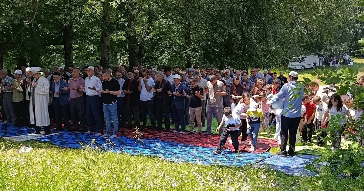Bilecik Güde Köyü yağmur ve şükür duasında - Gündem Haberleri
