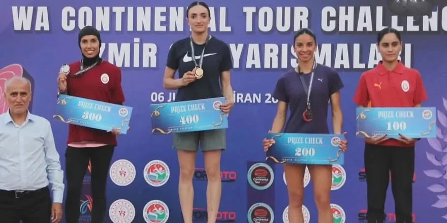 Karslı Milli Atlet Tuğba Toptaş İzmir'de fırtına gibi esti - Spor Haberleri