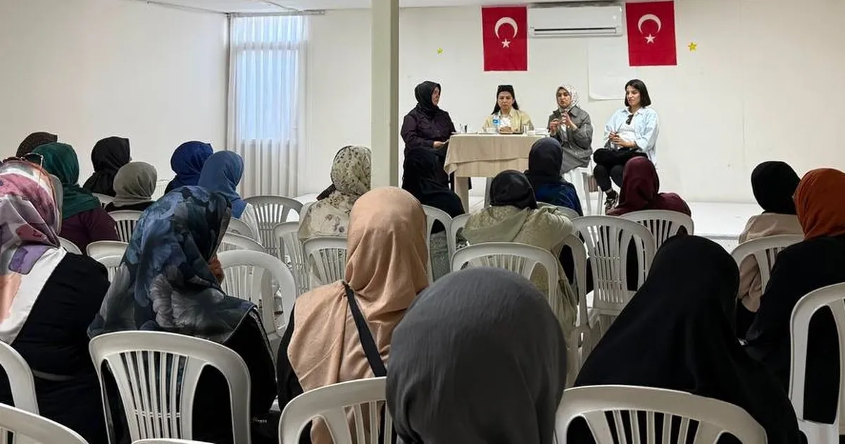 Sakarya Akyazı’da kadınlara rehberlik eden buluşma