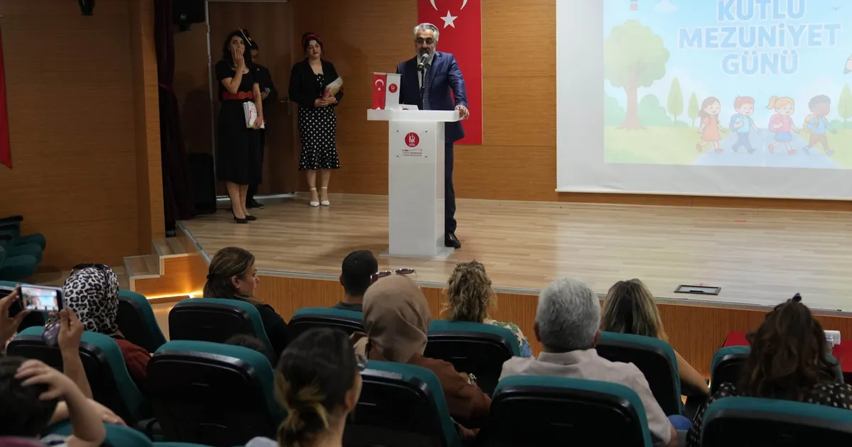 Ankara Keçiören'de ÇEM öğrencilerinden yıl sonu sergisi